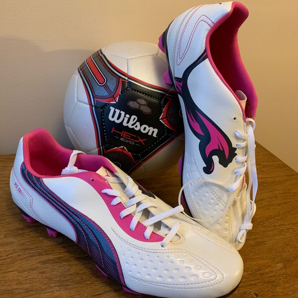 Puma soccer ⚽️ shoes bran new woman🏃‍♀️